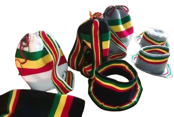 pictures of crotchet bags and hats